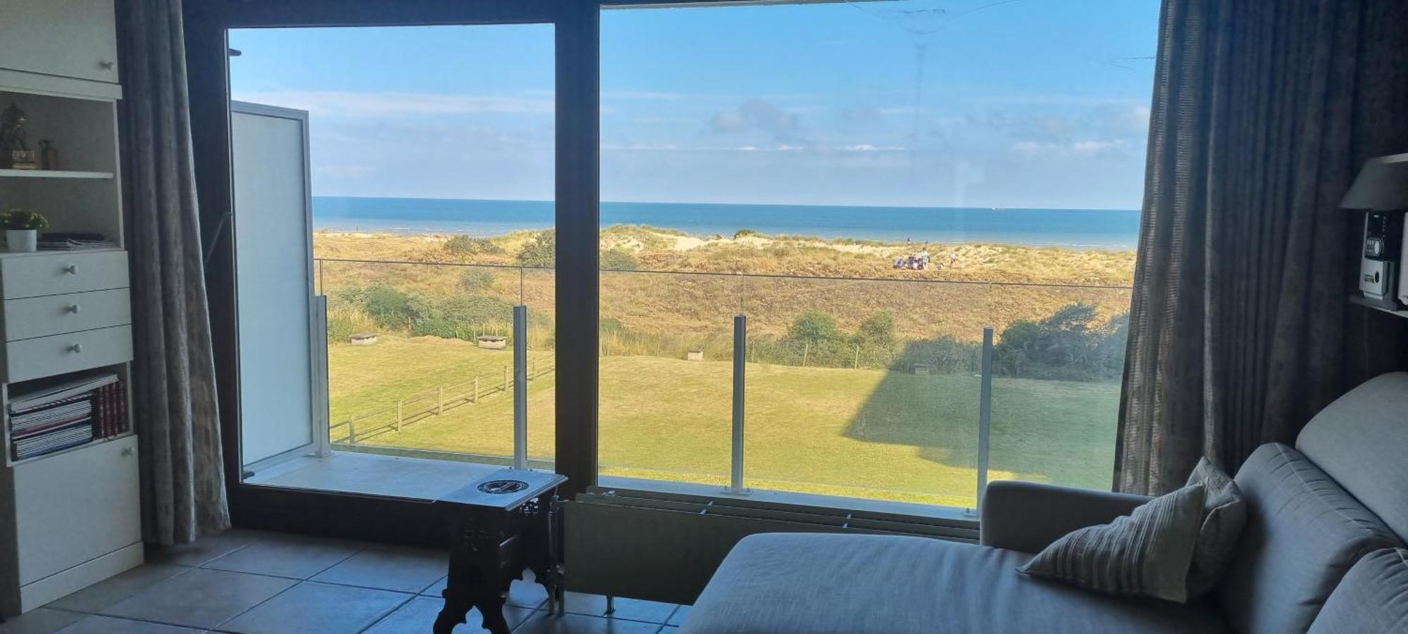 Superbe Studio Avec Une Magnifique Vue Sur La Mer. De Panne Exterior foto